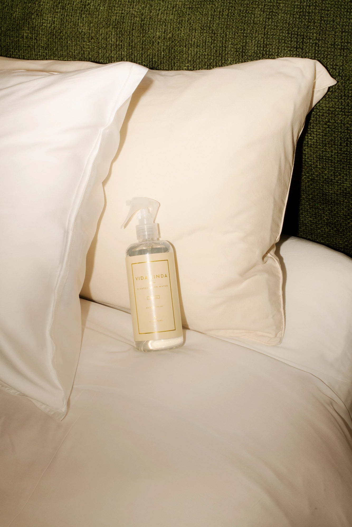 SCENTED LINEN WATER - VIDA LINDA