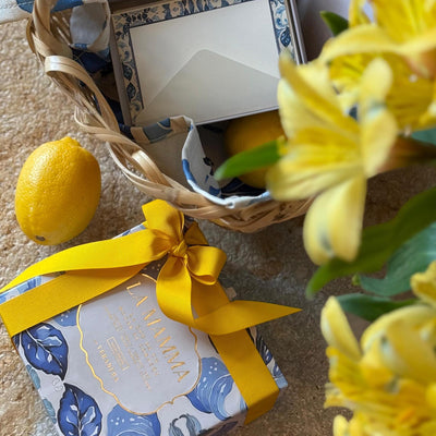 SET "LA MAMMA": Vela + Tarjetas Escribana