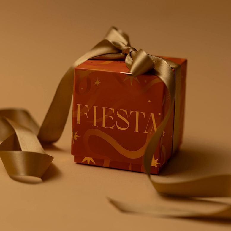 SET FIESTA: VELA + MATCH BOX