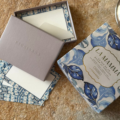 SET "LA MAMMA": Vela + Tarjetas Escribana